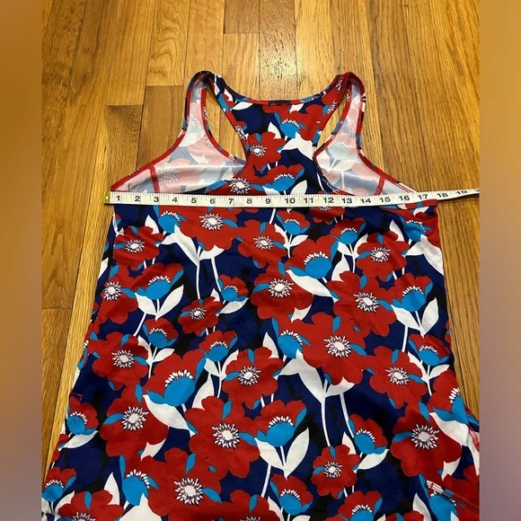 BOGO Xersion Razorback Top - Picture 4 of 6